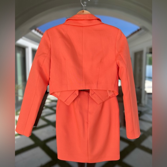 Blazer 3 piece skirt set. - Picture 6 of 9